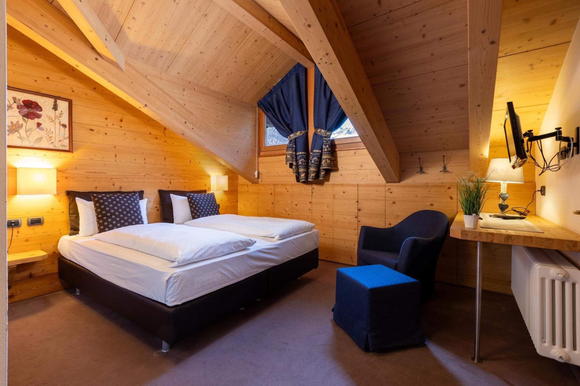Hotel Cardo Isolaccia