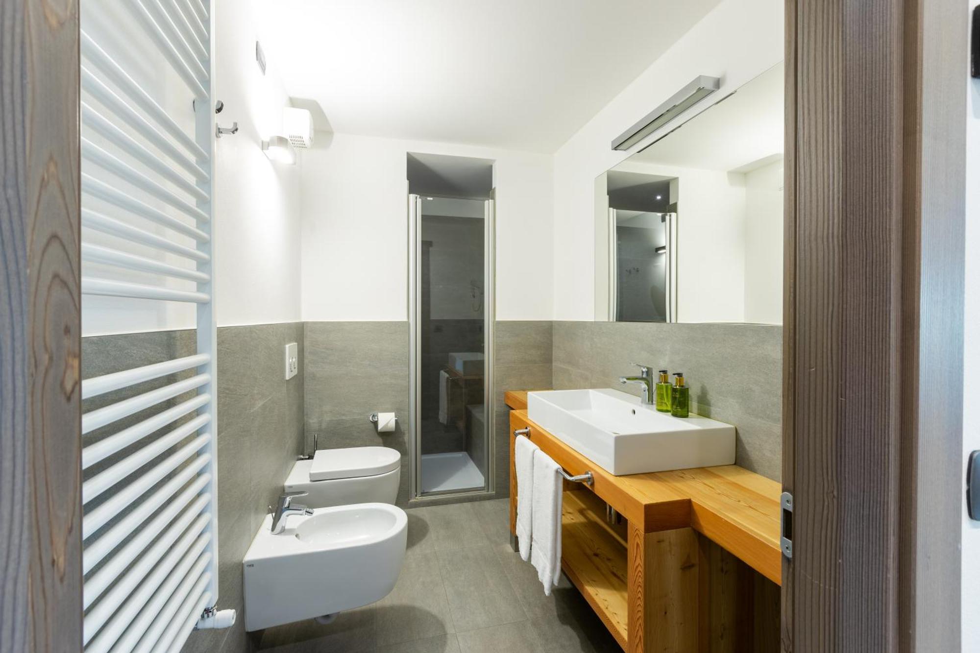 Cardo Hotel