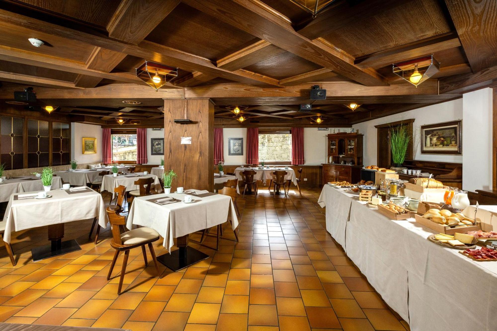 Cardo Hotel 3*