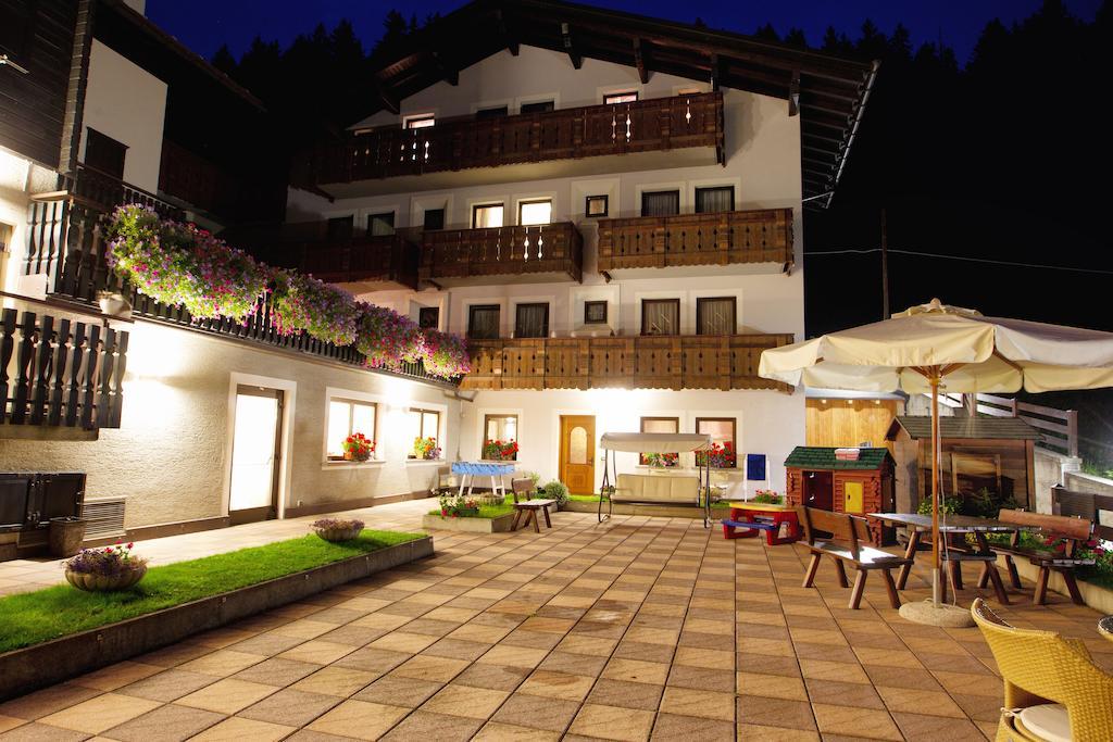 Cardo Hotel 3*