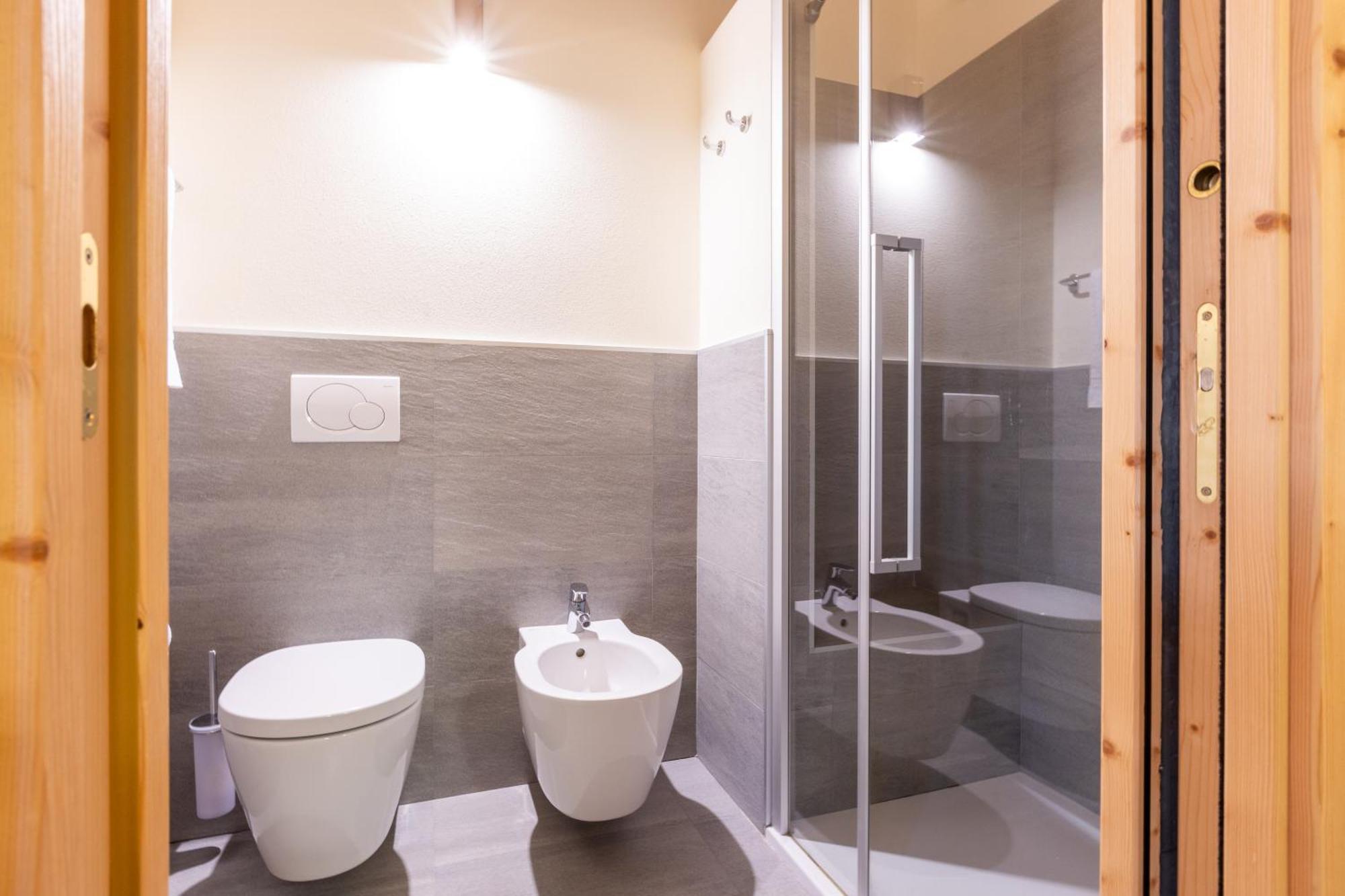 Cardo Hotel