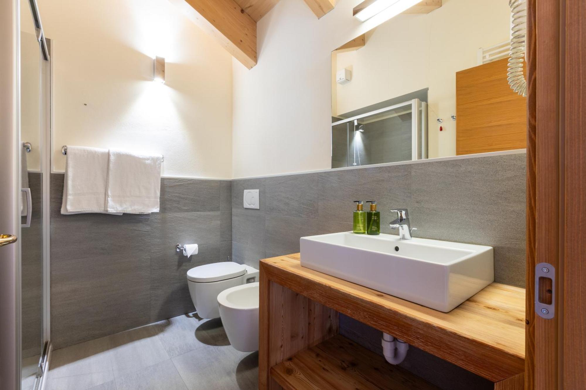 Hotel Cardo Isolaccia